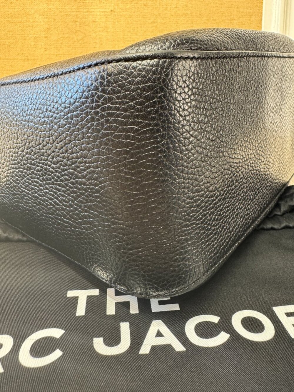 Marc Jacobs The Soft Box 23 Black Leather Crossbody Bag Gold Hardware Duster - Picture 9 of 16